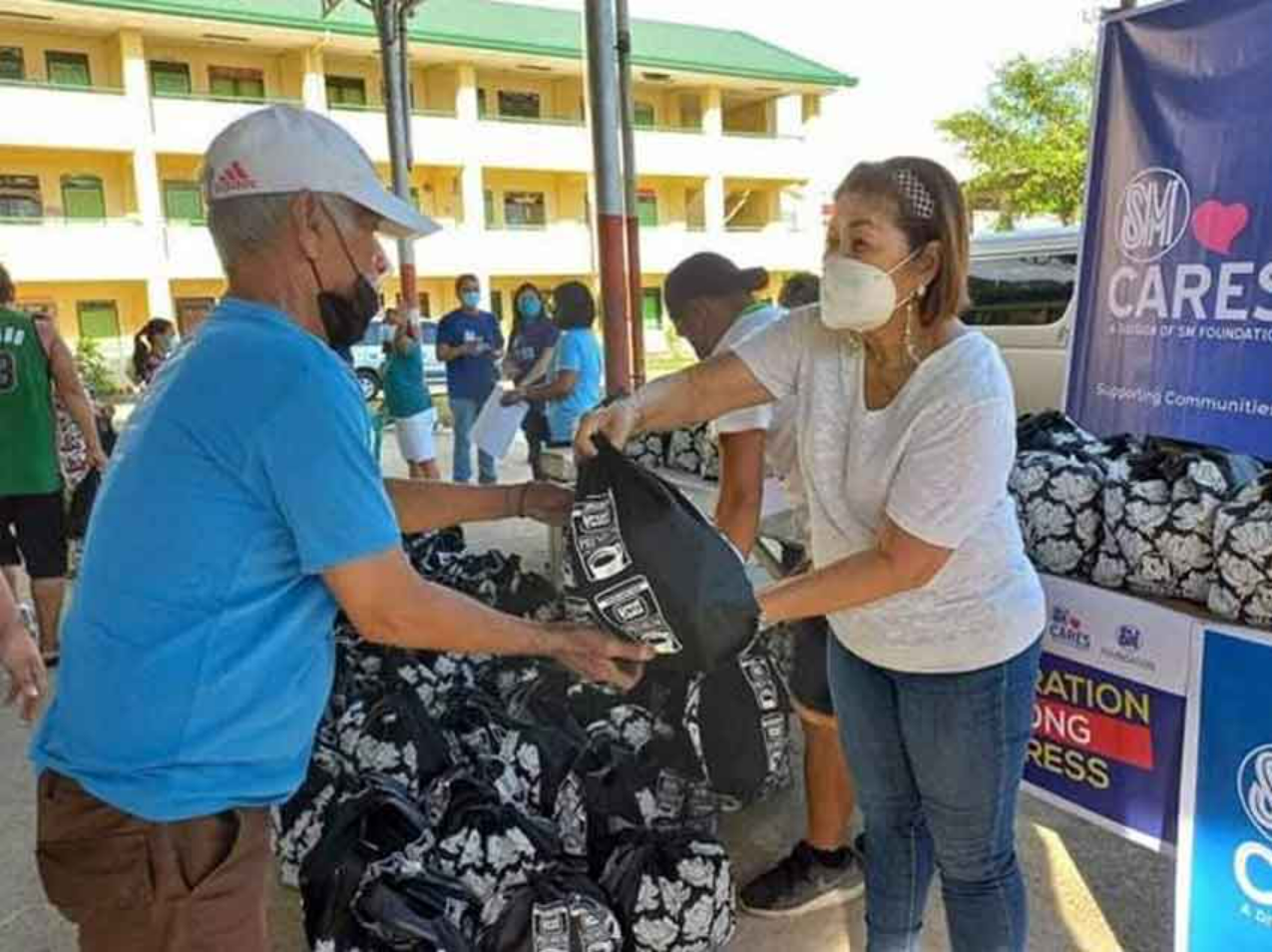 SM Foundation Operation Tulong Express program distribution of relief goods