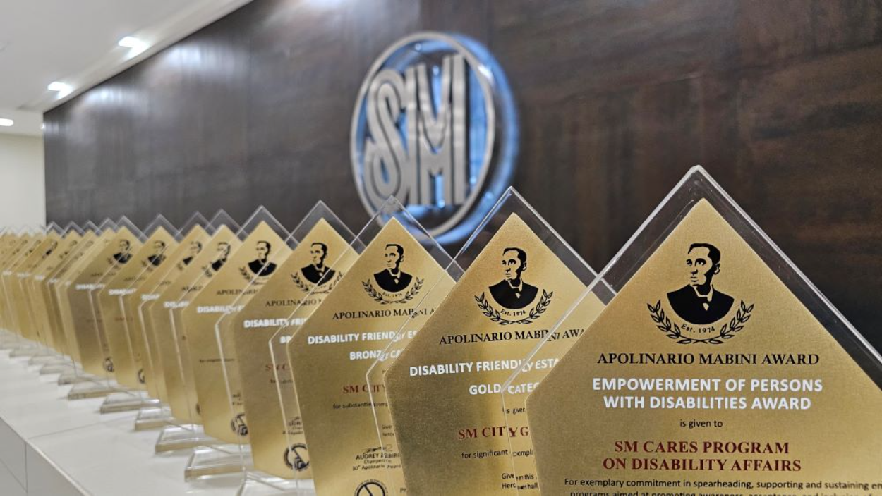 sm_at_apolinario_mabini_awards