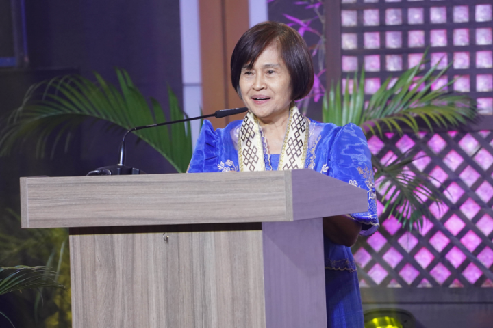 Center for Disaster Preparedness President Zenaida Delica-Willison shares her advocacy while receiving her &lsquo;Dangal ng Pilipino sa Bayanihan at Kaligtasan ng Pamayanan&rsquo; award | SM Supermalls
