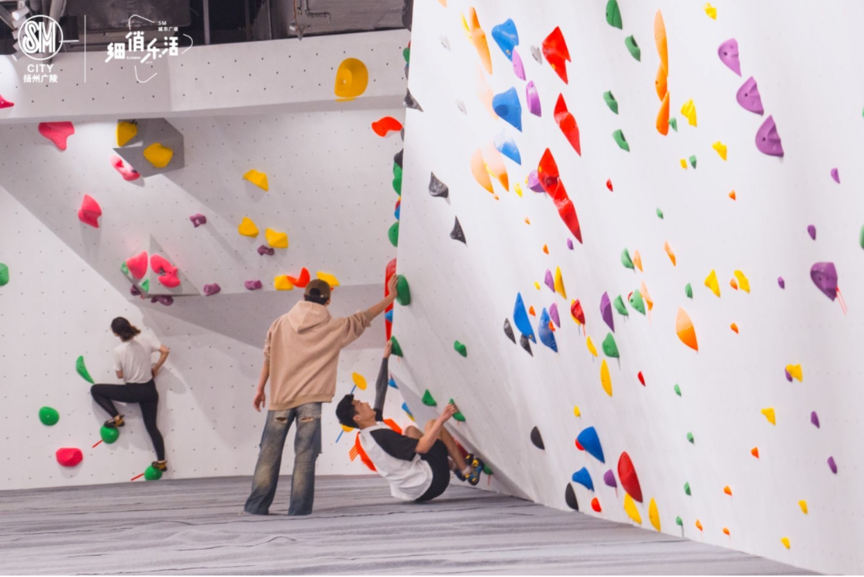 Rusher_Site_is_the_first_rock_climbing_concept_in_Yangzhou_covering_an_area_of_about_1200_square_meters