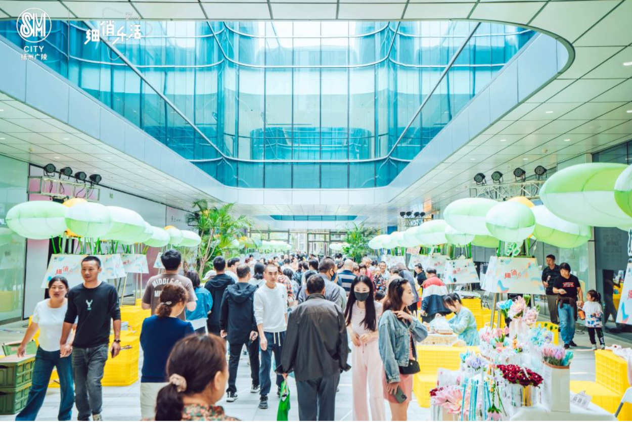 The_new_mall_pays_attention_to_the_social_needs_of_young_people_and_continues_to_introduce_various_resources_from_cultural_centers