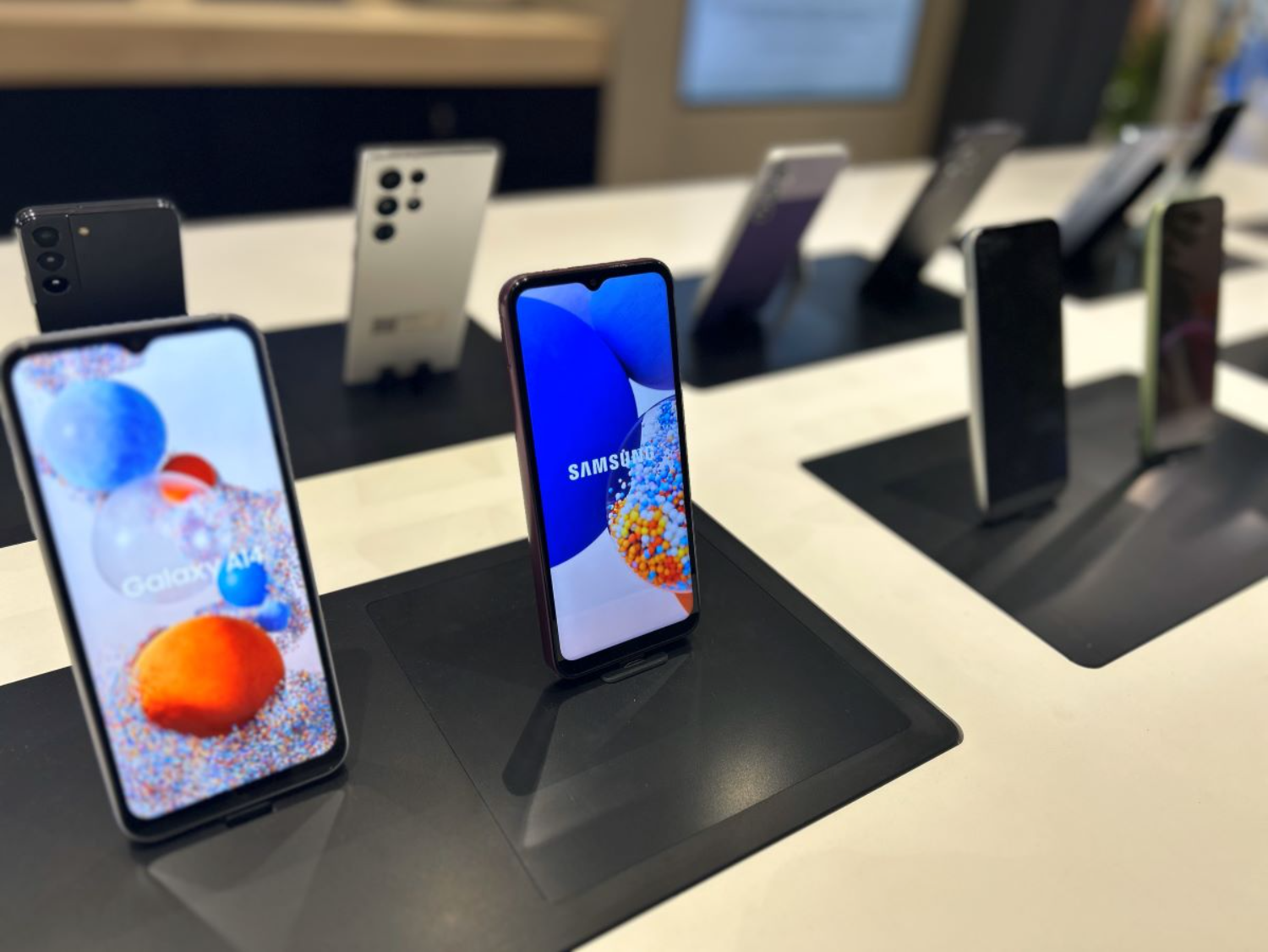 phones_sa_loob_ng_samsung_smsp