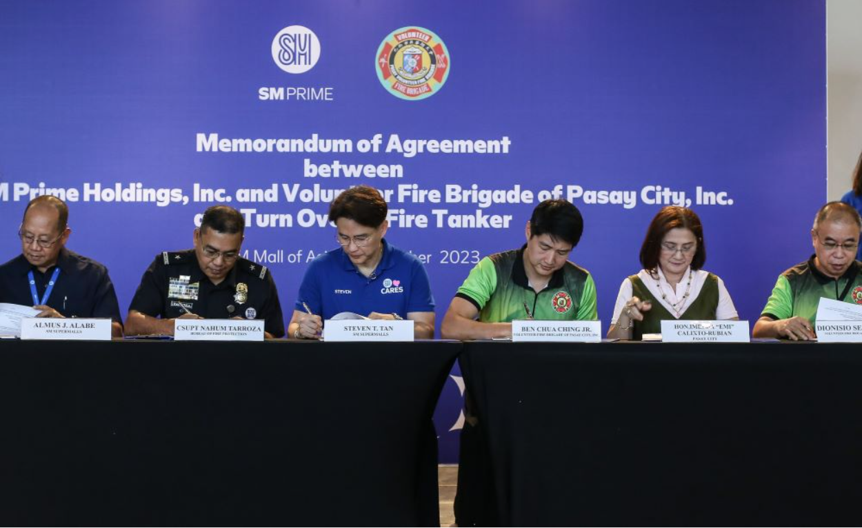 sign_the_memorandum_of_agreement_to_seal_their_partnership