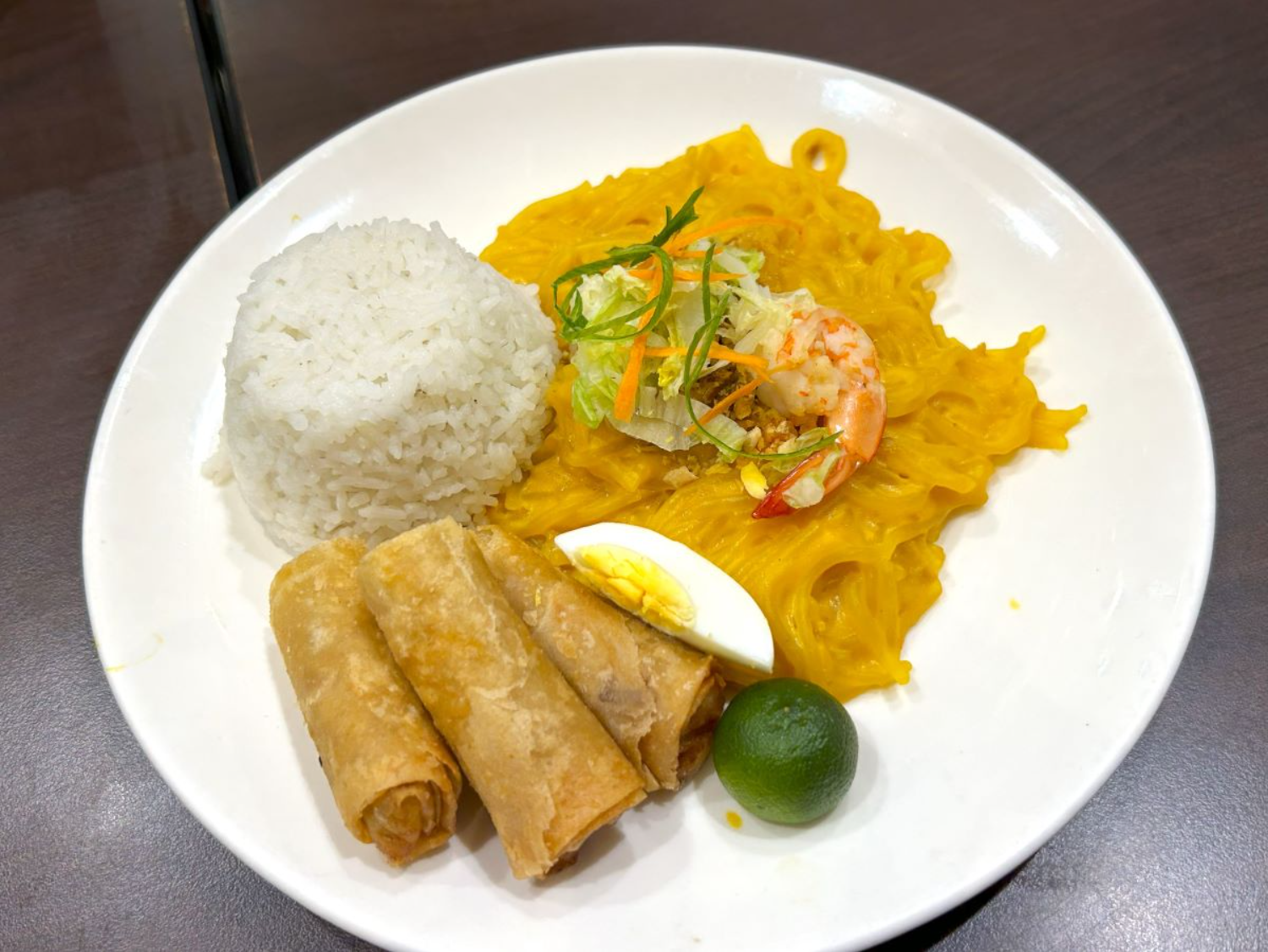 SMCT_Gerrys_Grill_Palabok_and_Lumpia