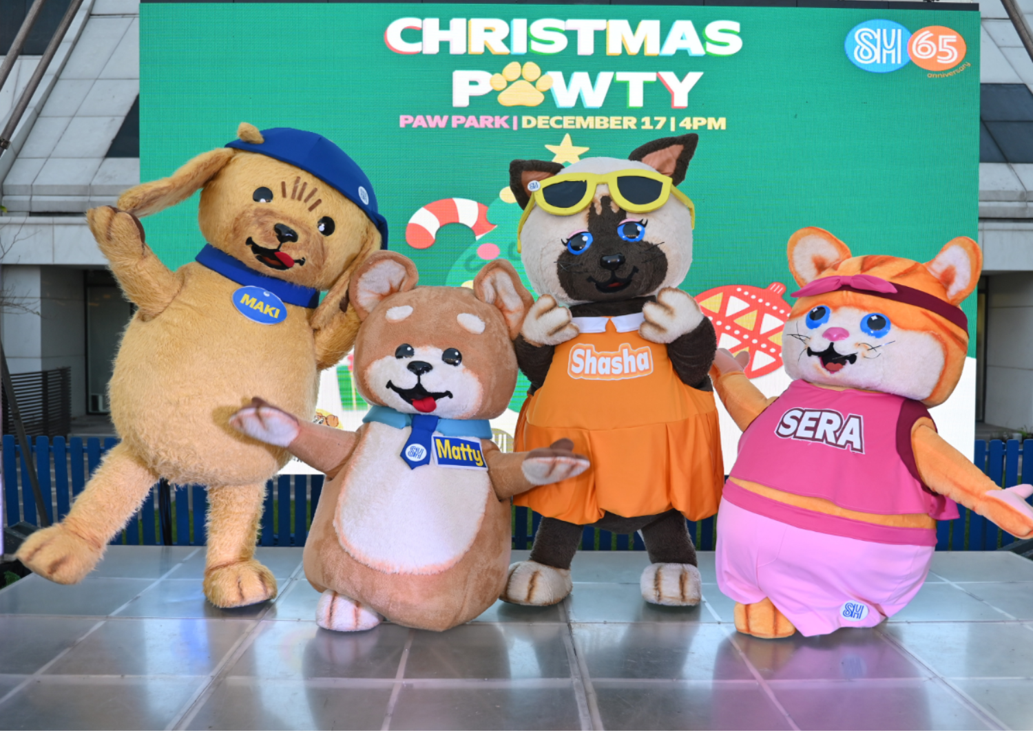 The_mascots_of_the_Super_Pets_Club_Maki_Matty_Sasha_and_Sera_entertain_guests_with_their_playful_charm