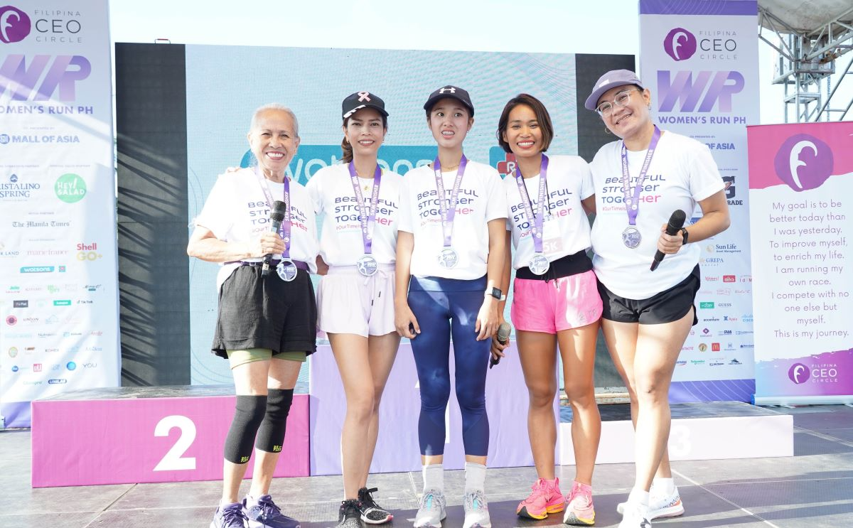 5_Watsons_Philippines_honors_inspiring_women_including_L_R__76_year_old_Linda_Ogsimer_Breast_Cancer_survivor_April_Perreras_visually_impaired_athlete_Andrea_Estrella_fitness_coach_and_athlete_Tes_No_FINAL