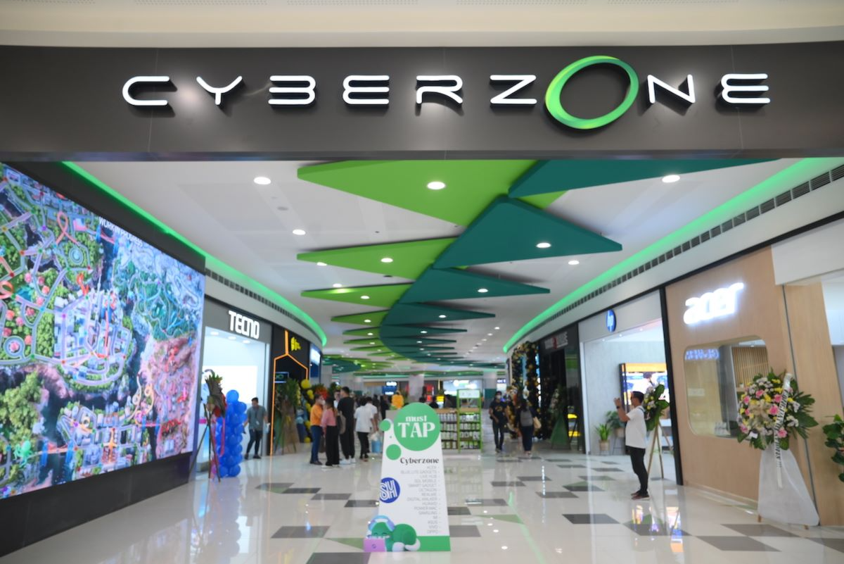 Cyberzone_cover_final