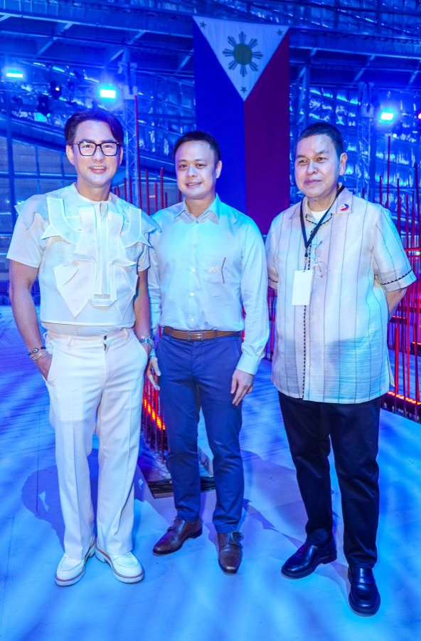 15_L_R_SM_Supermalls_President_Steven_Tan_Philippine_Airlines_President_Stanley_Ng_and_Bench_lifestyle_clothing_founder_Ben_Chan_
