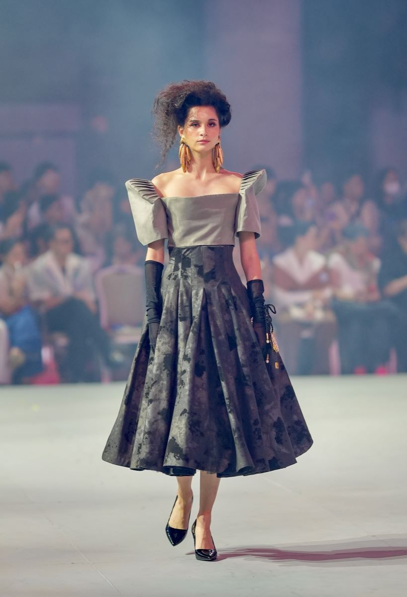 27_Jojie_Lloren_brings_a_personal_touch_to_his_collection_A_Lullaby_for_my_Mother_that_honors_both_his_mother_and_the_motherland_