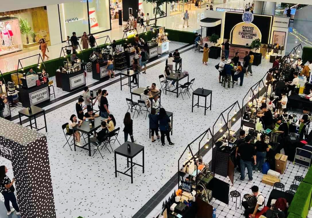 2_Taste_an_array_of_flavors_at_Coffee_Market_where_coffee_shops_showcase_their_best_brews_and_pastries