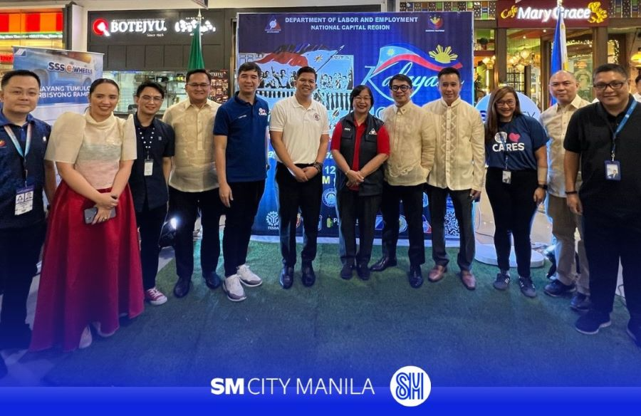 Among_the_DOLE_guests_in_some_of_the_SM_hosted_job_fairs_are_Undersecretary_Carmela_