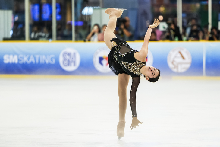 10_Senior_Women_3rd_place_winner_Filipina_skater_Skye_Chua