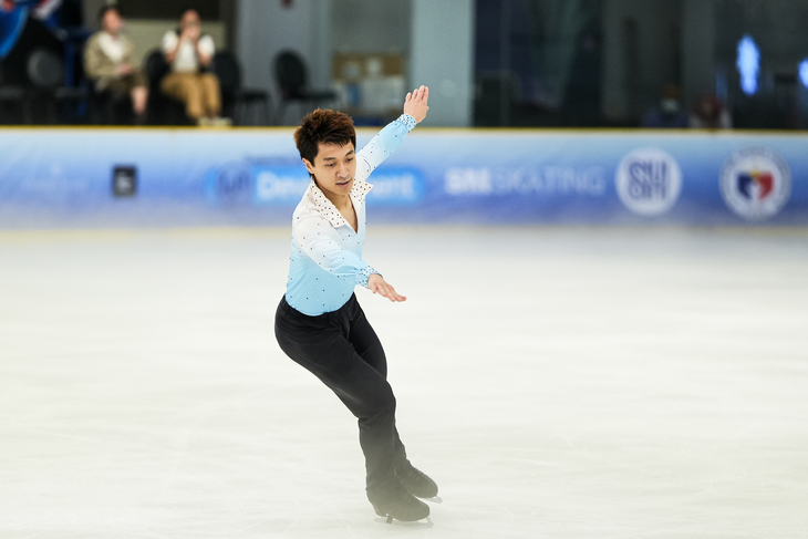 2_Senior_Men_1st_place_winner_Hong_Kong_skater_Lap_Kan_Lincoln_Yuen_